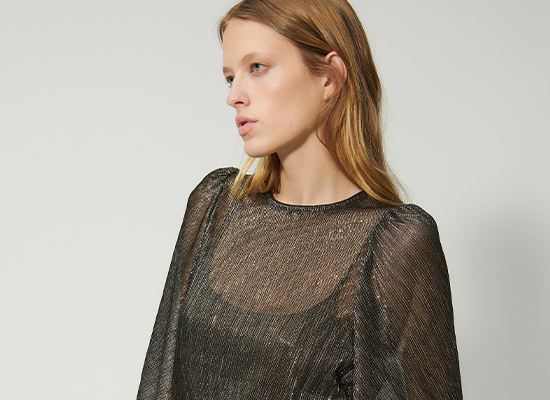 TOPS & BLOUSES