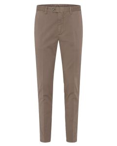 Oscar Jacobson Danwick chino